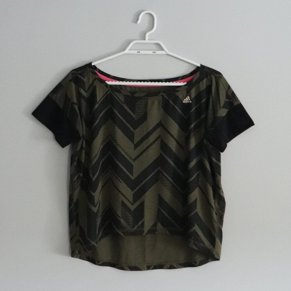 Adidas Women's Green XS Herringbone Activewear‎ Casual Short Sleeve T-Shirt Top